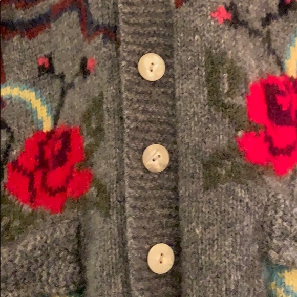 Vintage floral button up cardigan - Picture 6 of 8